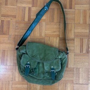 green leather bag satchel * accepting offers * read descriptions